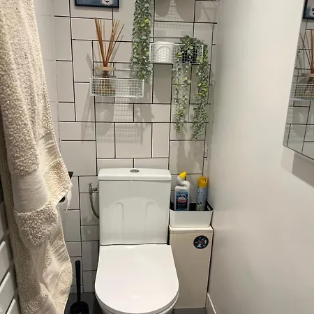 아파트 Escale Cosy Jacuzzi & Terrasse 뽕뚜와스